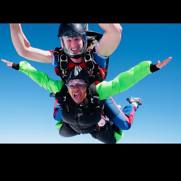 Chasity: avid reader. Adventurer. & impulse buyer 😝 - Picture 2 of 12